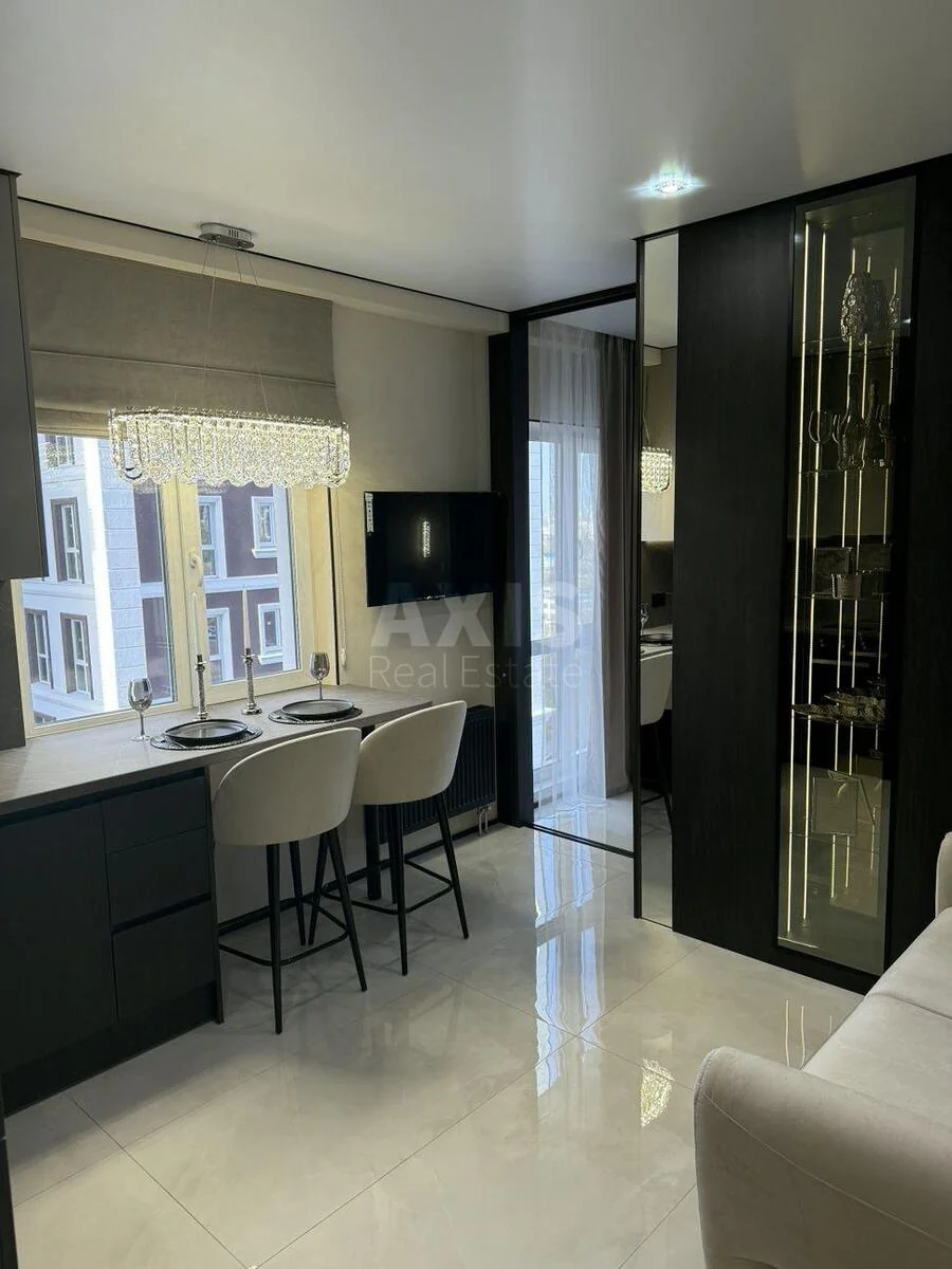 1k apartment vul. Myhajla Maksymovycha 24В