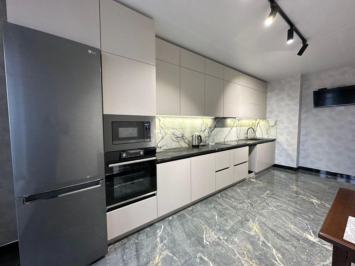 3k apartment vul. Kadets'kyj gaj 10580395