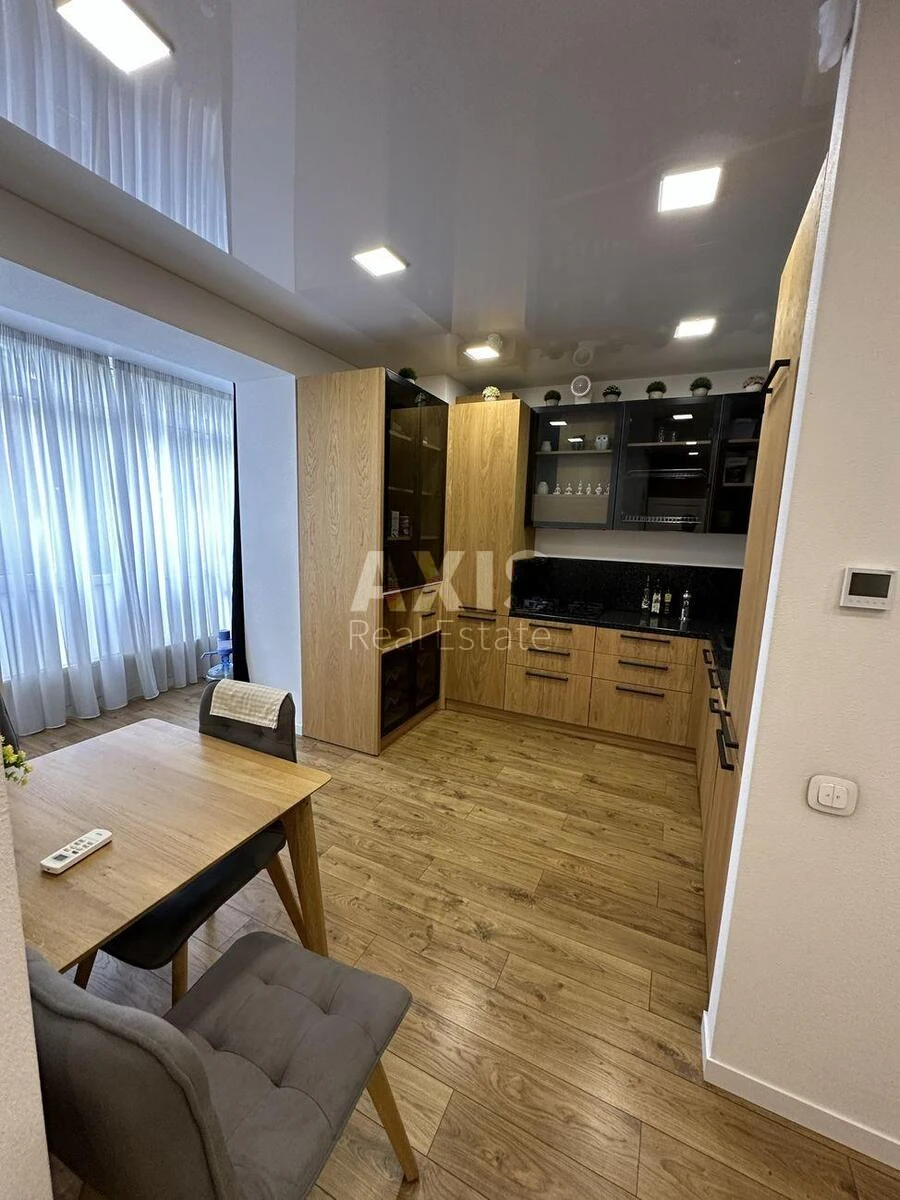 2k apartment vul. Radystiv 32642640