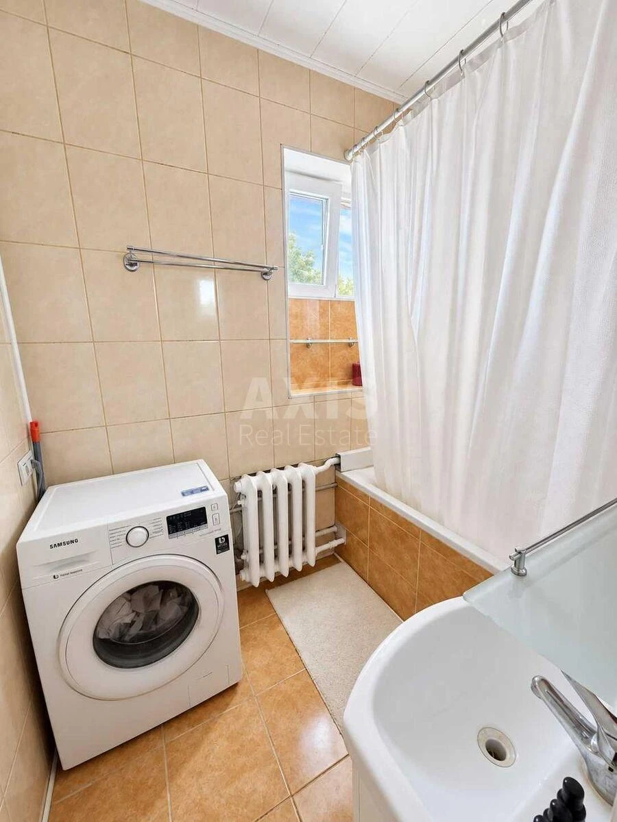 3k apartment vul. Derevljans'ka 20/2718069
