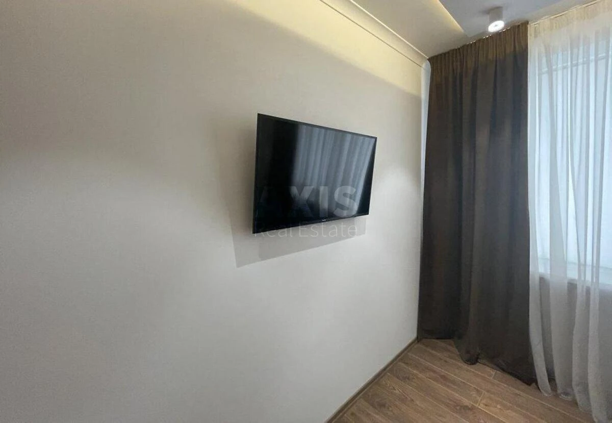 Office pl. Lesi Ukrai'nky 34, 44m2652560