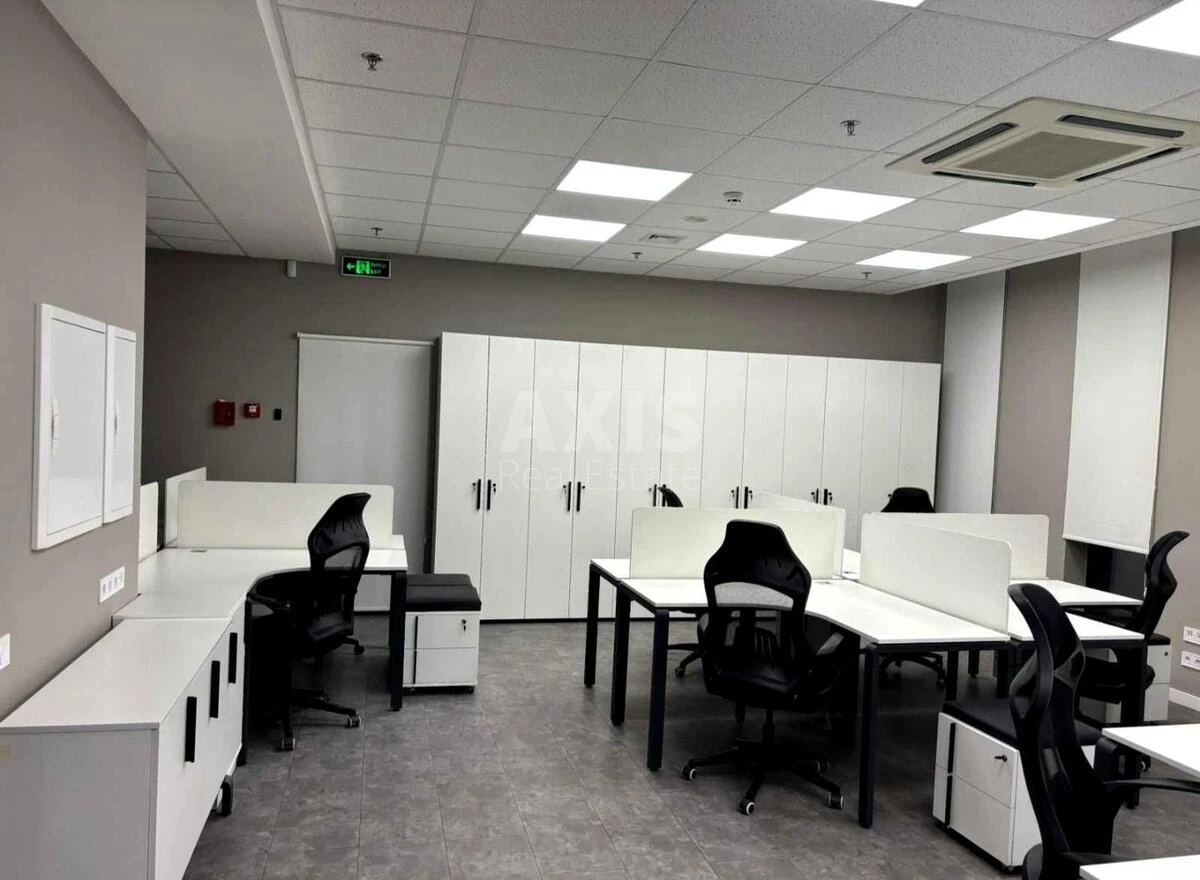 Office vul. Lypkivs'kogo Vasylja Mytropolyta 14/18, 250m266891