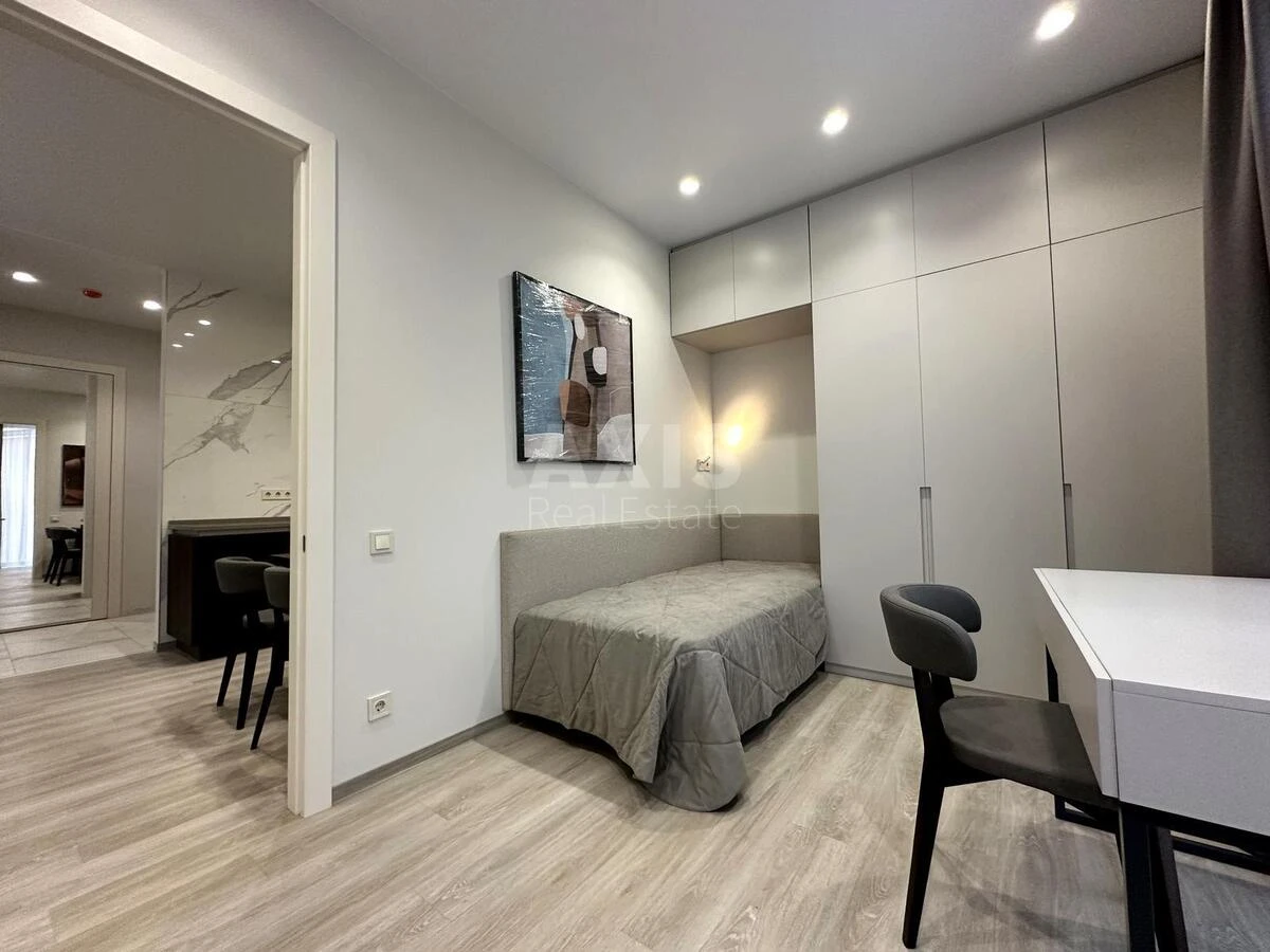 3к квартира ул. Антоновича 118/9669035