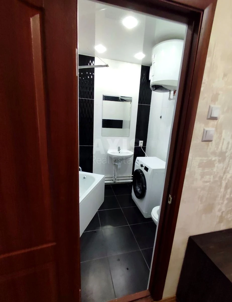 1k apartment vul. Yulia Zdanovska 85Б670585