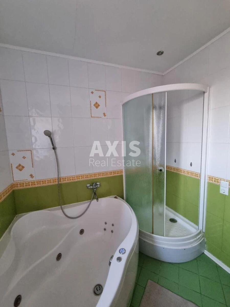 3k apartment vul. Ahmatovoi' Anny 136118012