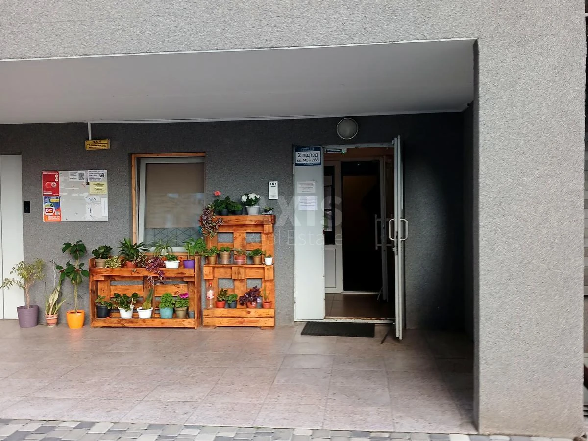 1k apartment vul. Revuc'kogo 547040212