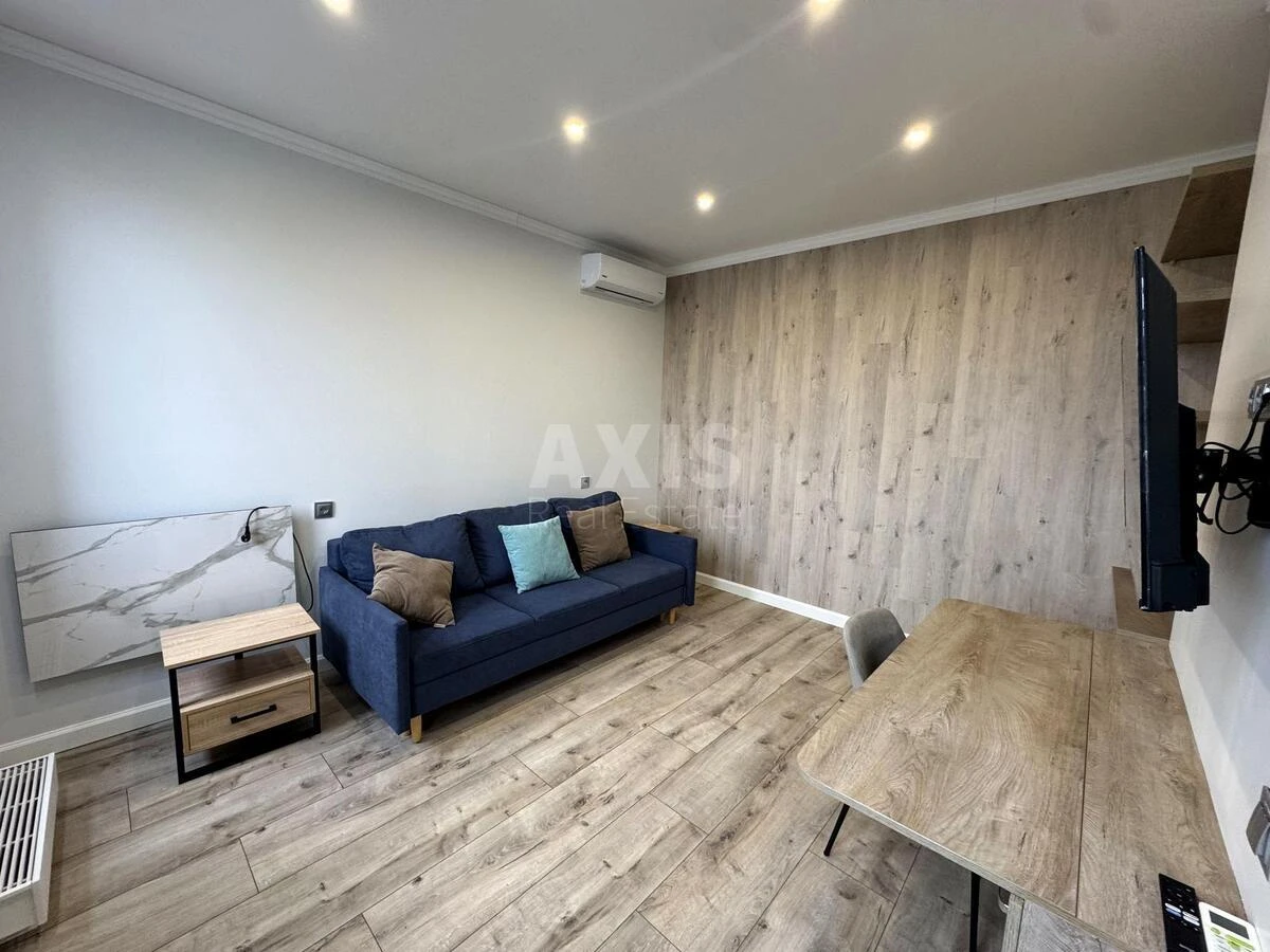 1k apartment vul. Antonovycha 44640204