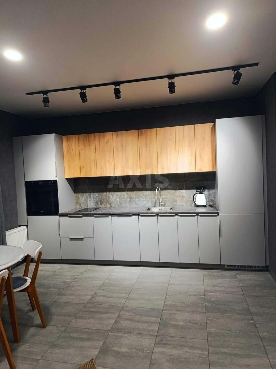 1k apartment vul. Mykil's'ko-Slobids'ka 8
