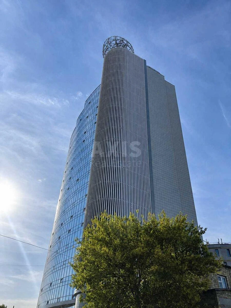 Office pr-t Stepana Bandery 9Б, 770m27101812