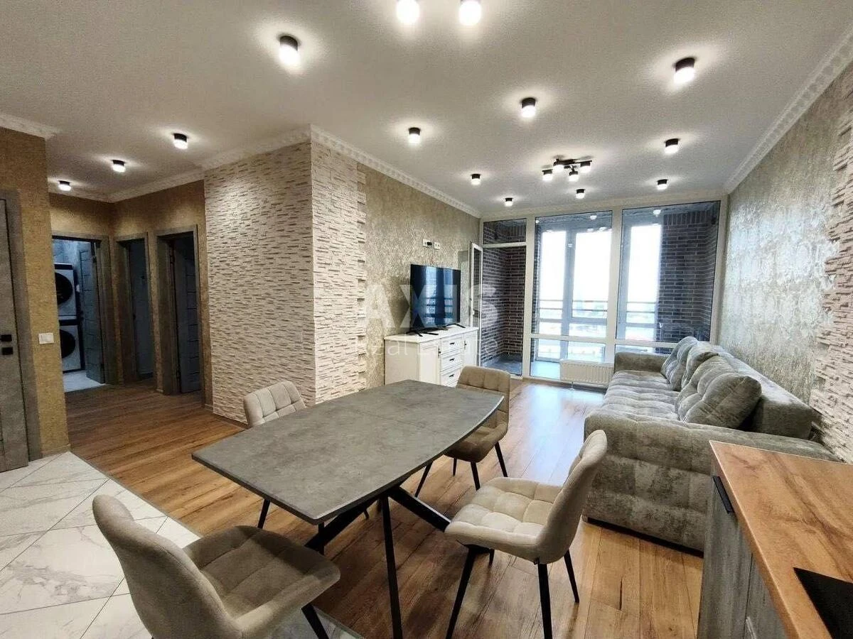 2k apartment nab. Dniprovs'ka Twenty B690503