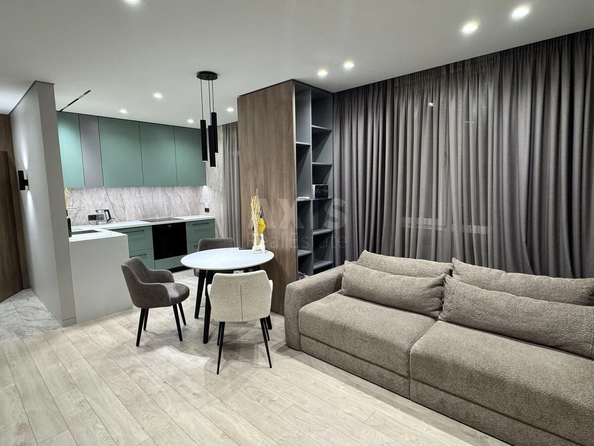 2k apartment bul. Ryl's'kogo Tadeja 1663041