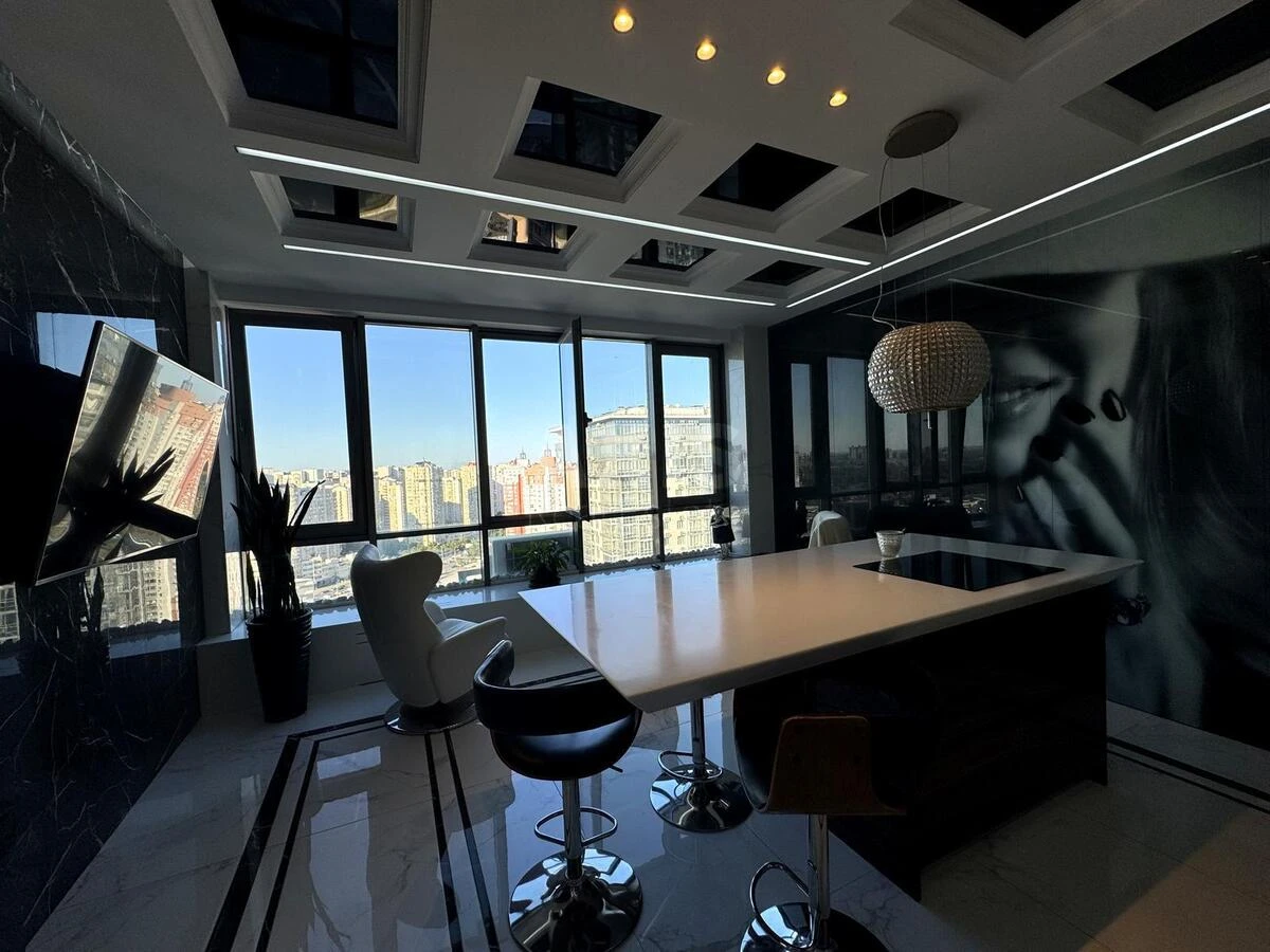 3k apartment vul. Truskavec'ka 2А676537