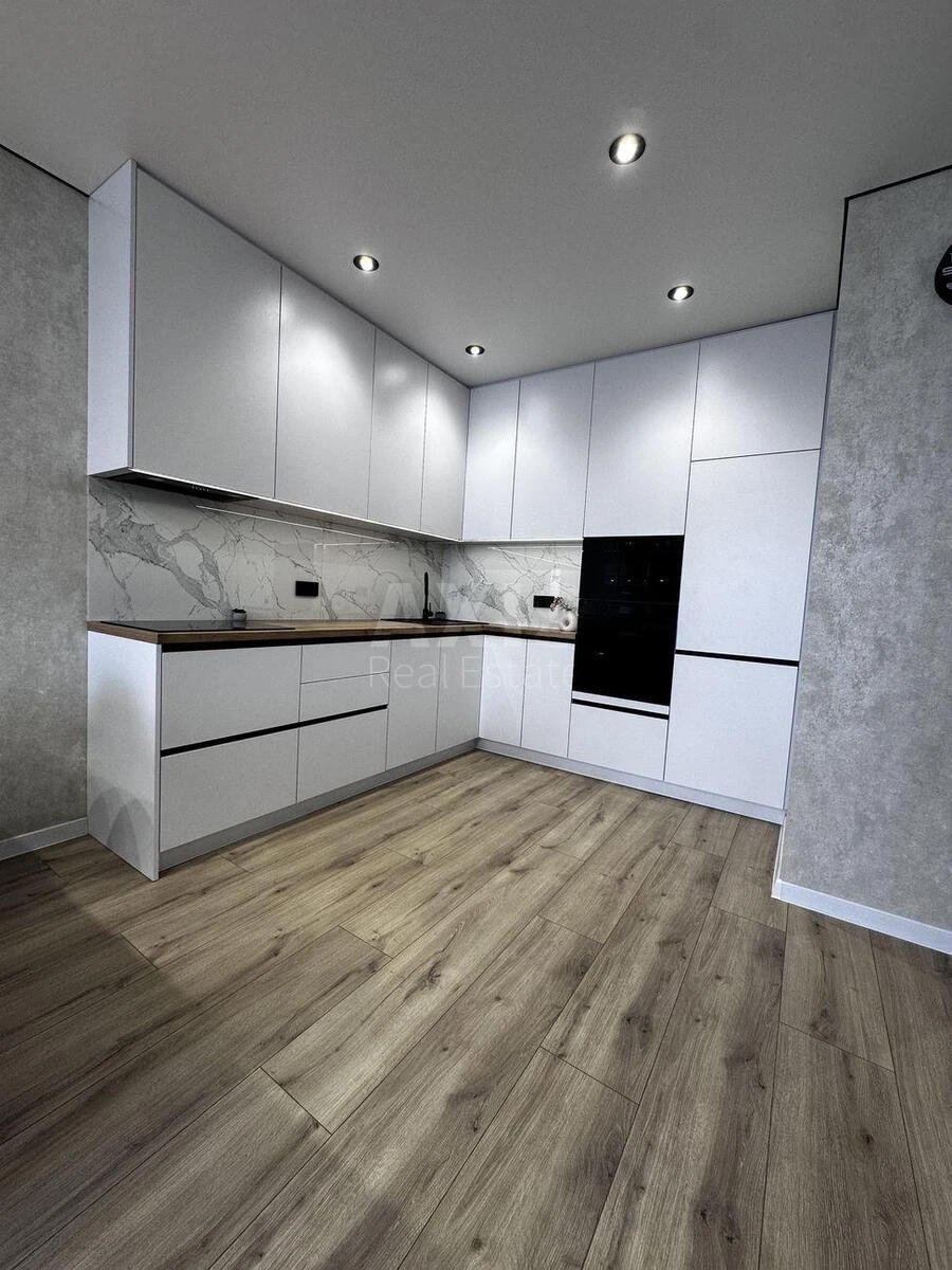 1k apartment vul. Rodyny Kristeriv 14691131