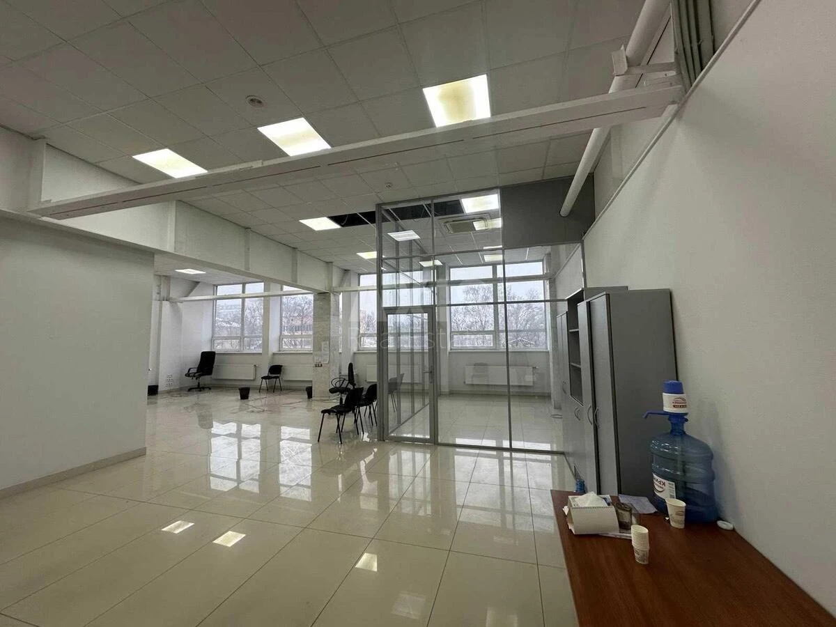 Office vul. Vasylenka Mykoly 7, 135m2656780