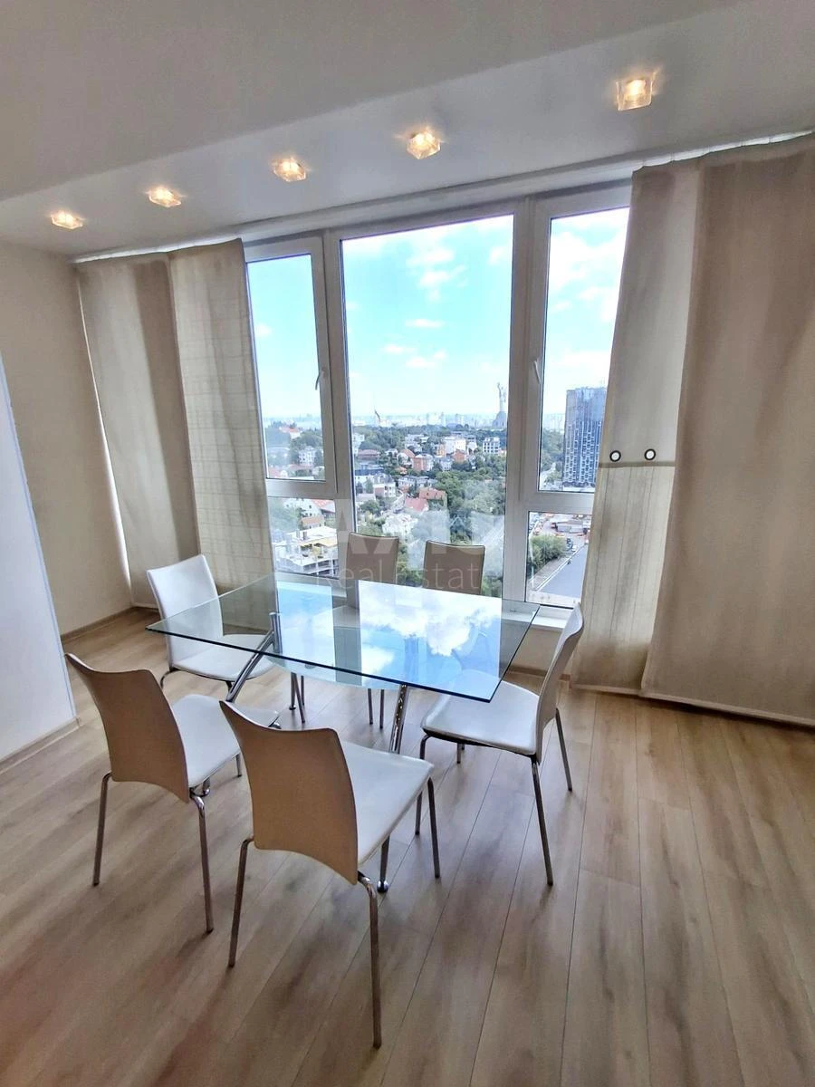 3k apartment vul. Staronavodnyc'ka 8Б639611
