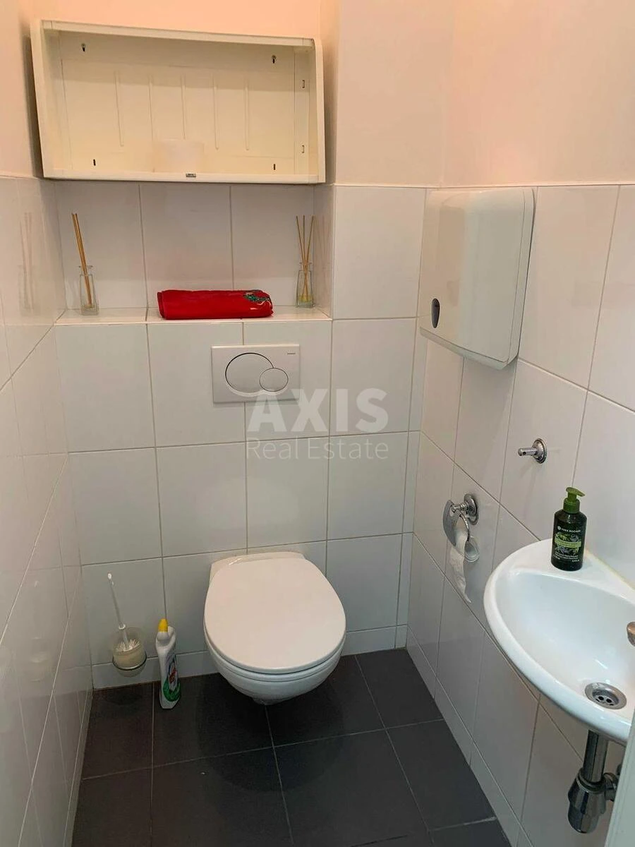 Office vul. Instytuts'ka 24/7, 70m2598608