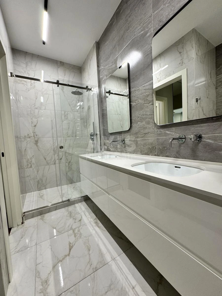 4k apartment vul. Strutyns'kogo Sergija 26579116