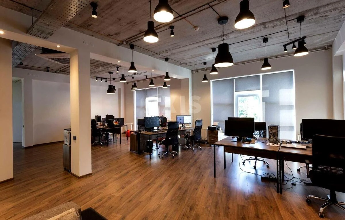 Office vul. Gvardijs'ka 80, 250m270479