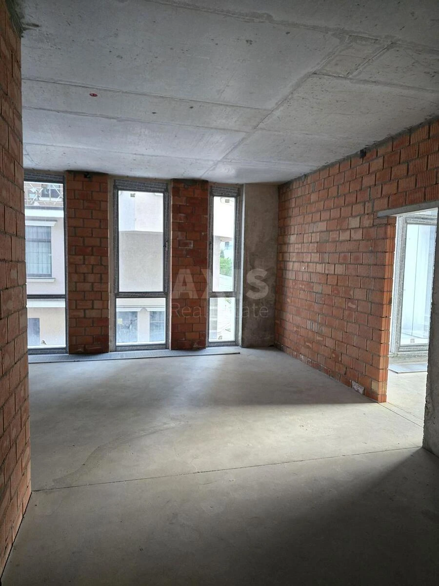 Trade object vul. Strutyns'kogo Sergija 21, 82m2674825