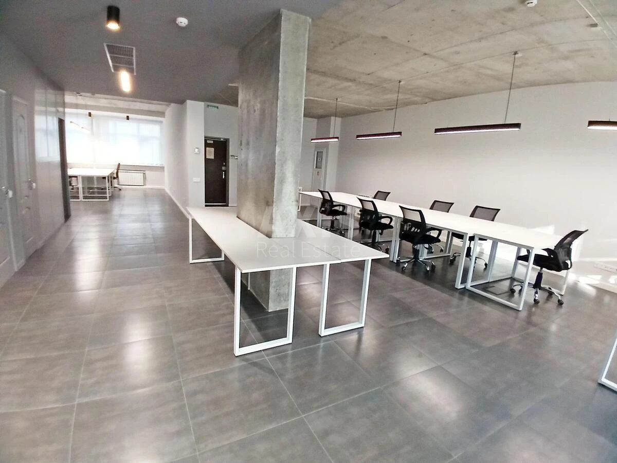 Office bul. Lesi Ukrai'nky 7Б, 155m2650211