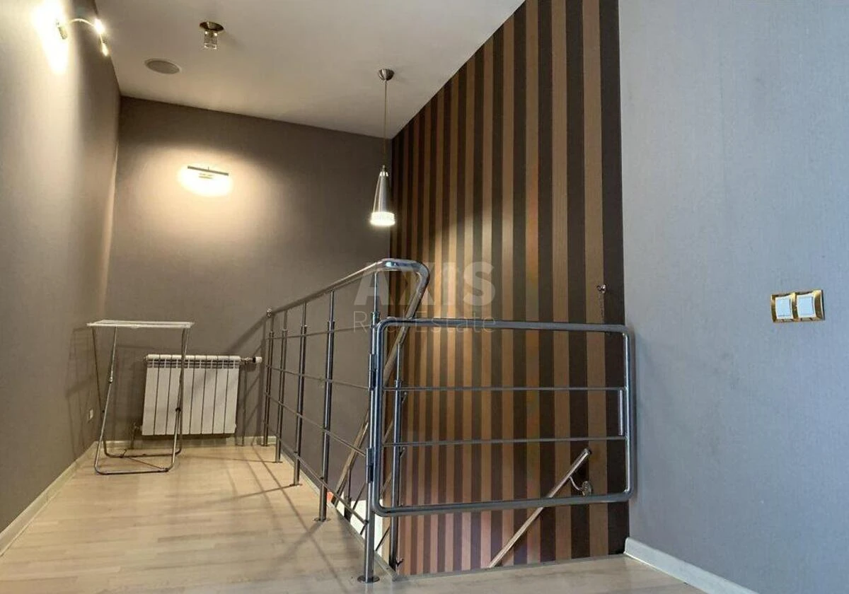 4k apartment nab. Dniprovs'ka 196880413