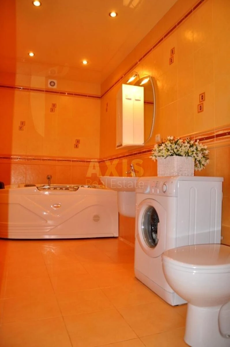 4k apartment vul. Kotel'nykova Myhajla 1655087