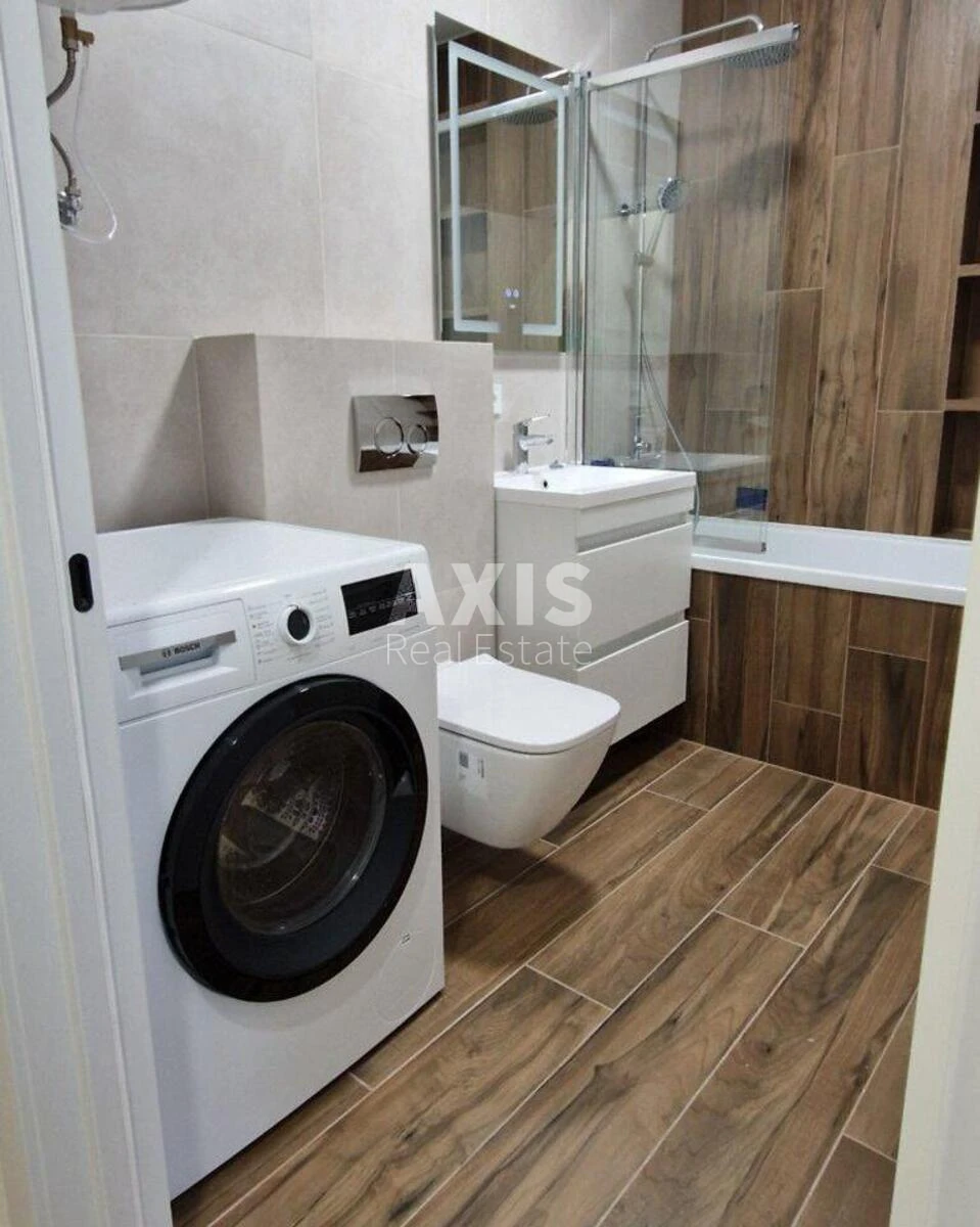 1k apartment vul. Brativ Shemetiv 10/8481424