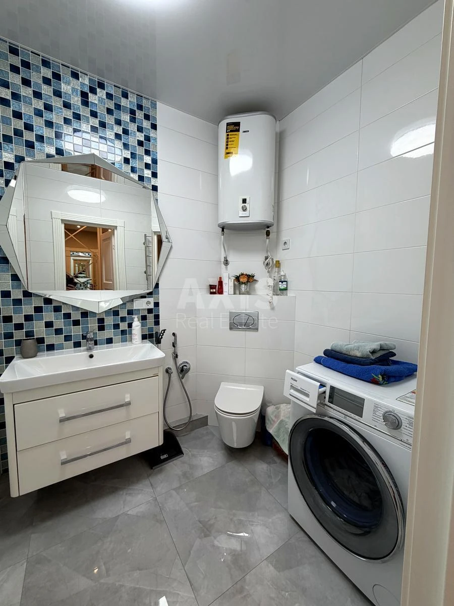 1k apartment vul. Solom'jans'ka 20В703307