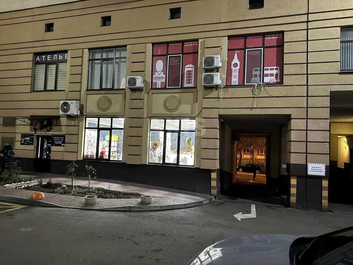 Объект торговли ул. Полтавская 10, 81м265715