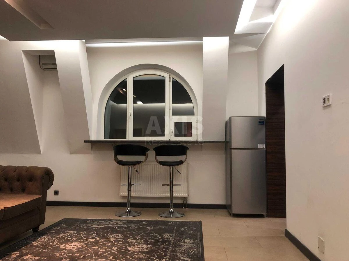 1k apartment vul. Oleksandra Konyskoho 76/78663680