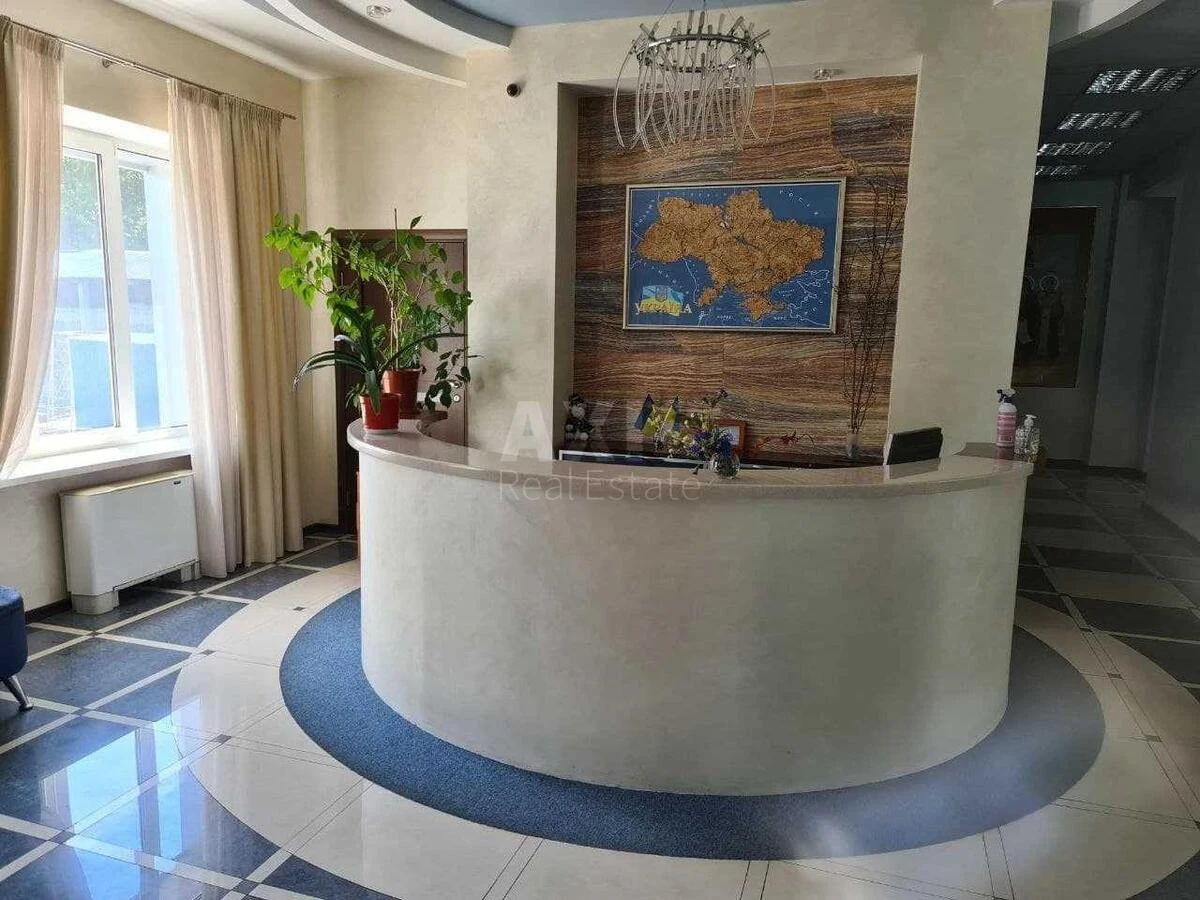 Office vul. Lugova 12, 378m26070711