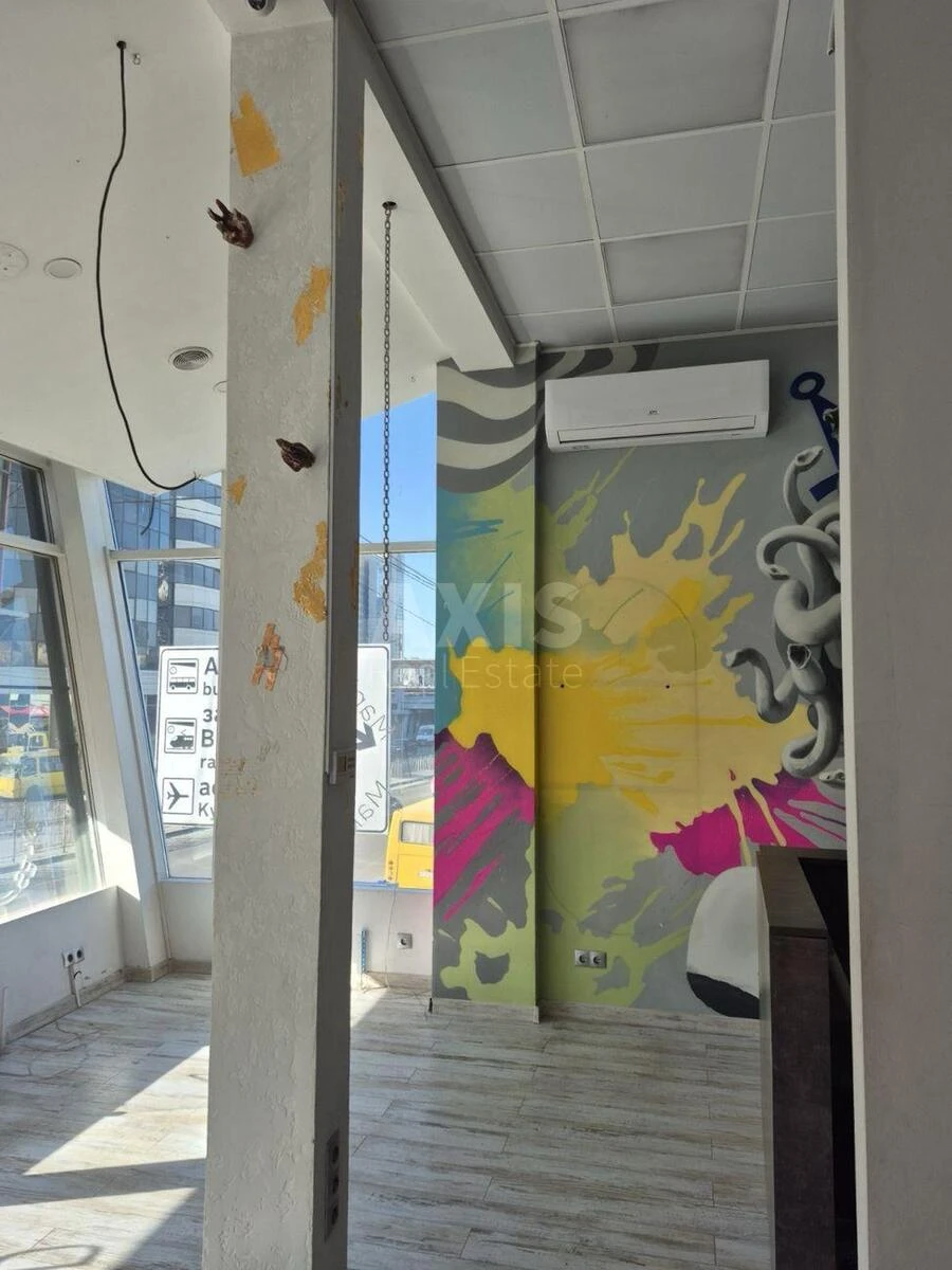 Объект торговли ул. Сверстюка Евгения 3Б, 61м26608911