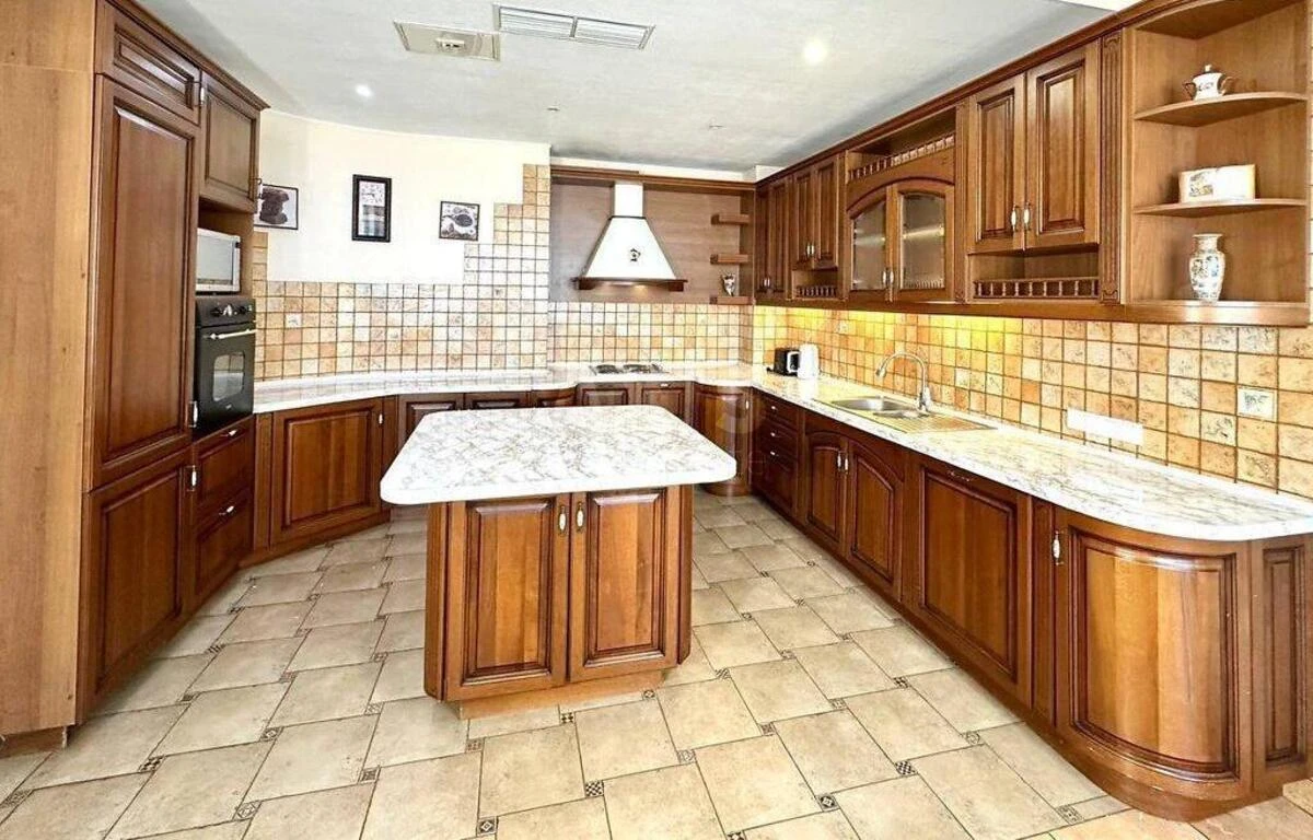 6к квартира ул. Старонаводницкая 1365099