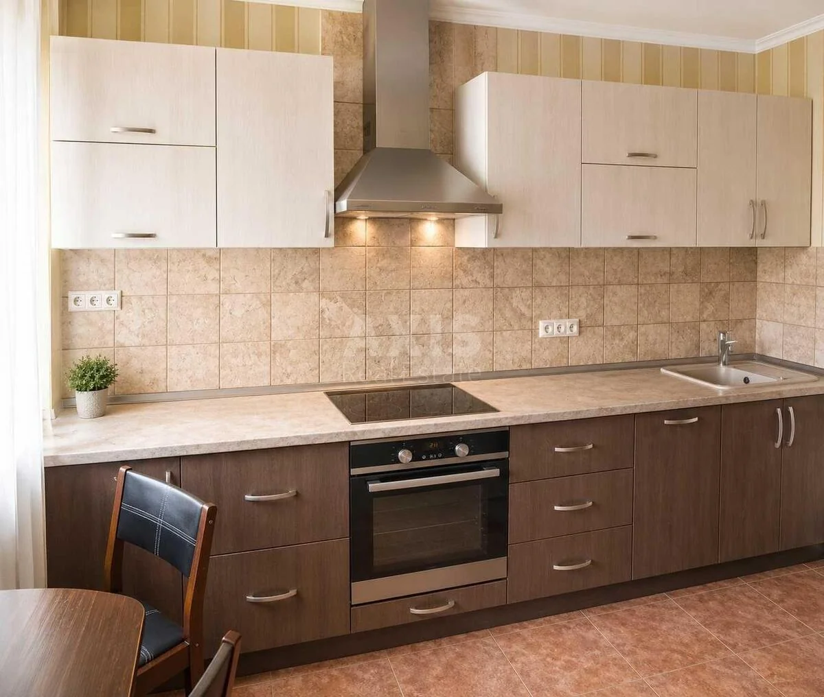 2k apartment vul. Ahmatovoi' Anny 22