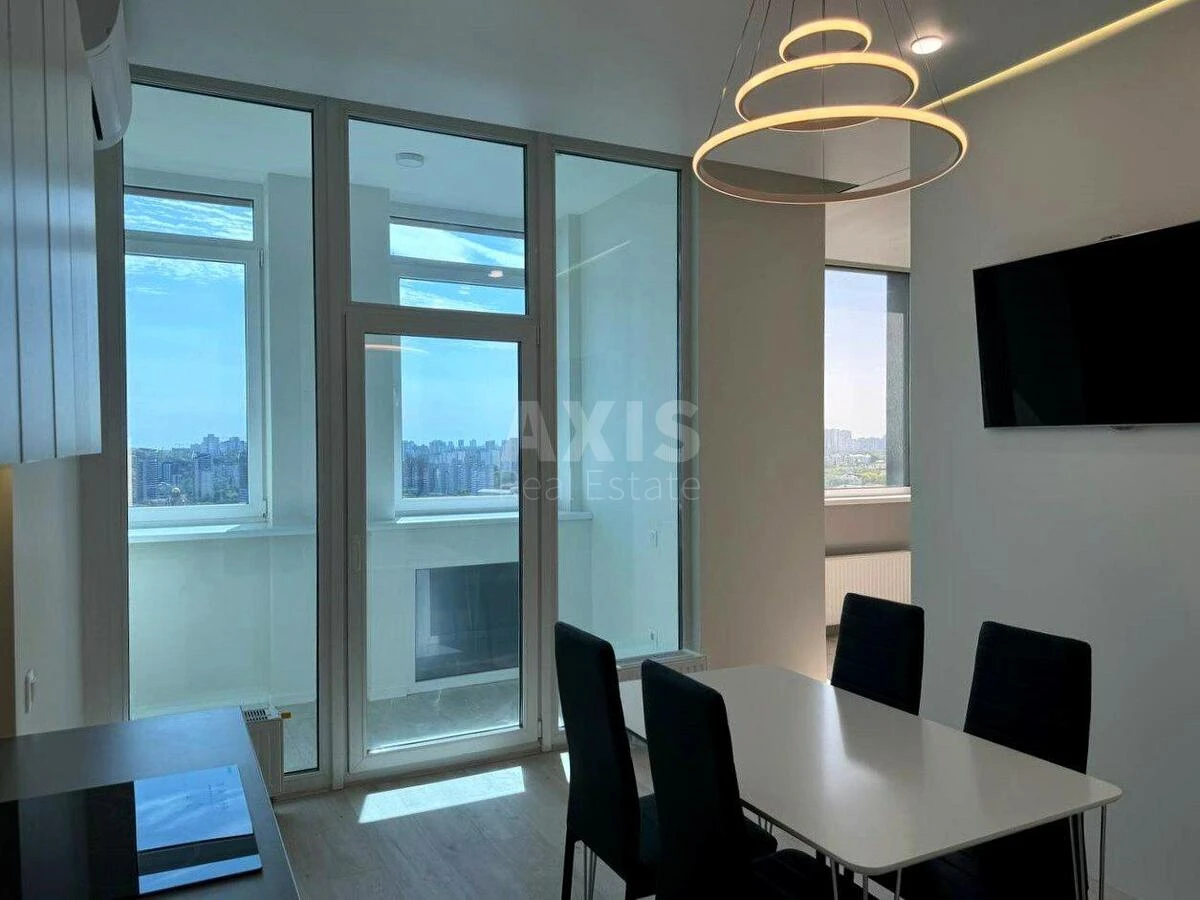 1k apartment pr-t Berestejskij 11655412