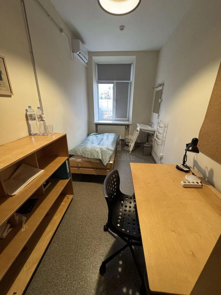 Офис ул. Набережно-Луговая 12, 180м26344811