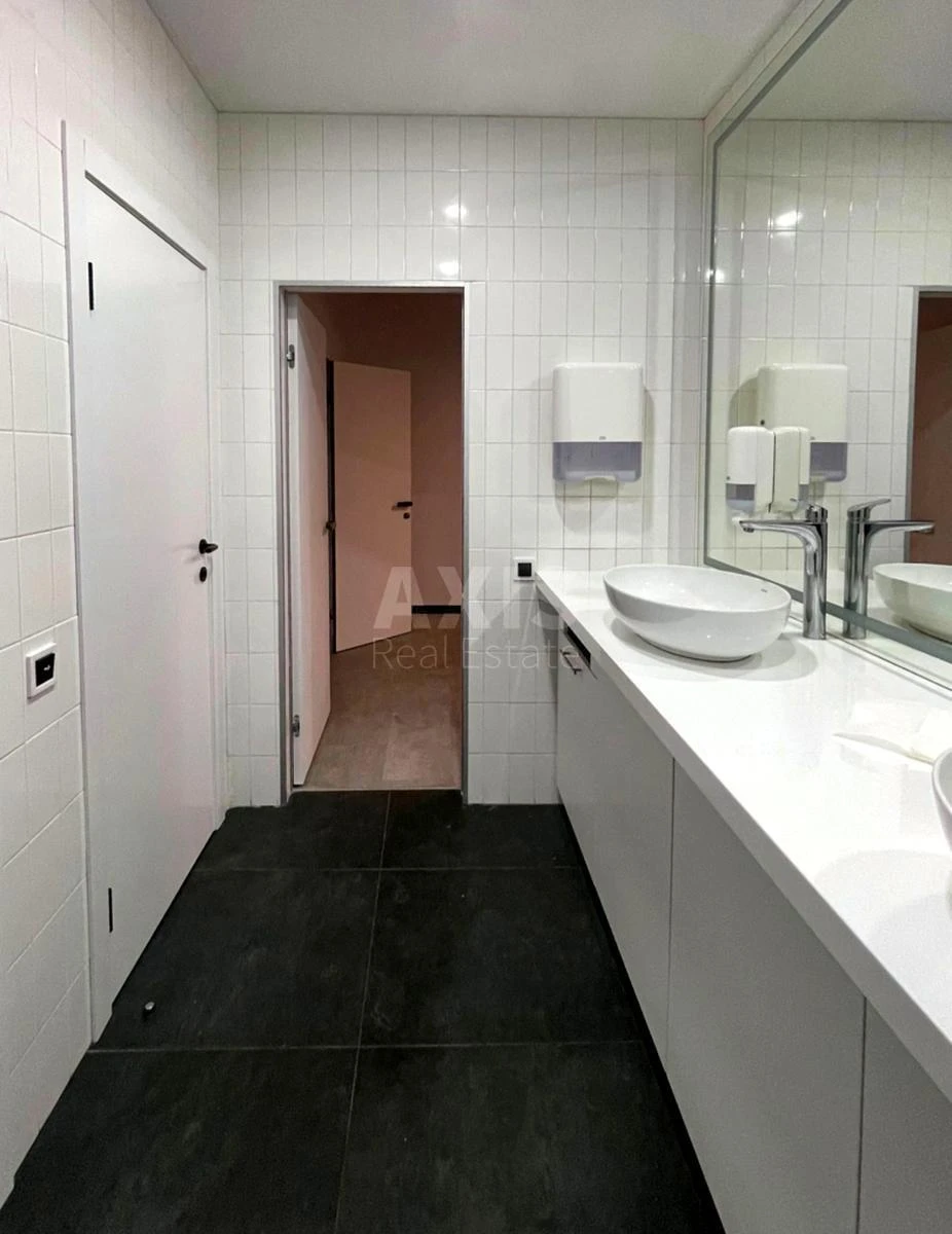 Офис ул. Саксаганского 5, 488м26688311