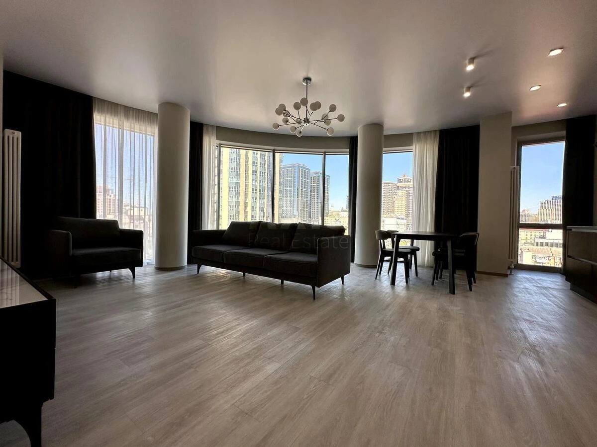 4k apartment vul. Antonovycha 118/9669011