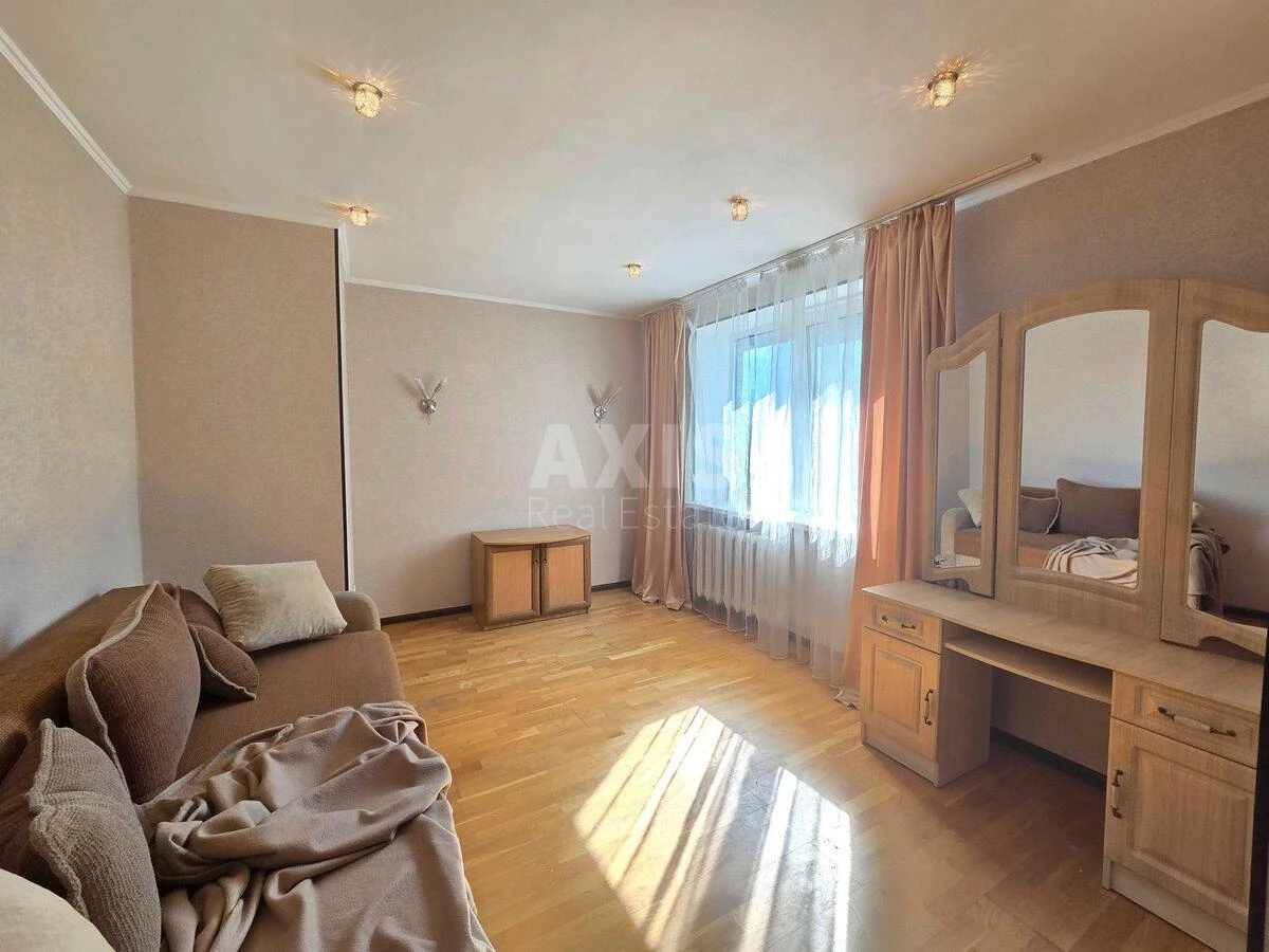 4k apartment vul. Novopol'ova 97А701031