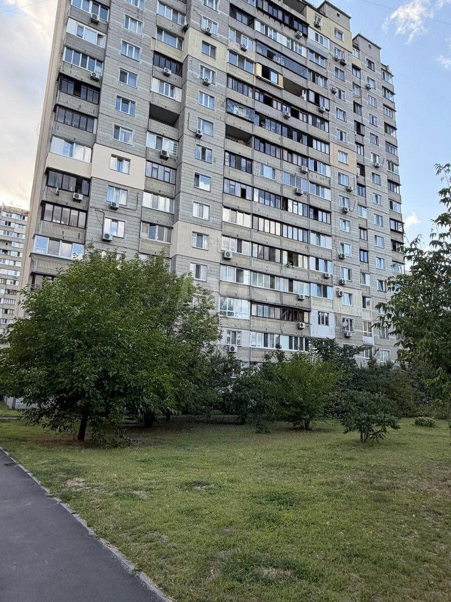 1к квартира ул. Руденко Ларисы 137013918
