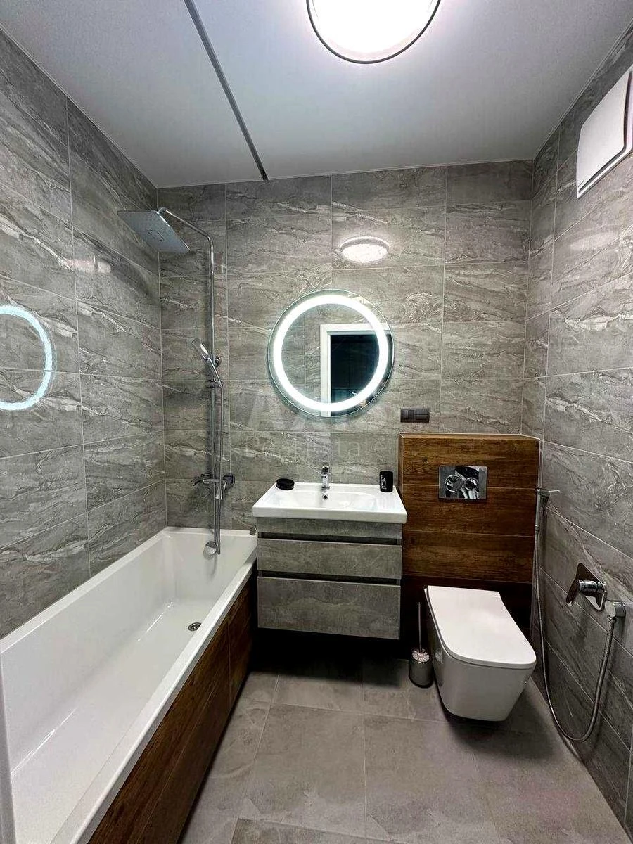 1k apartment vul. Oleksandra Olesja 8/17632723