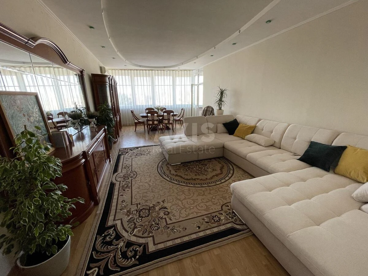 4k apartment vul. Hmel'nyc'kogo Bogdana 416705717