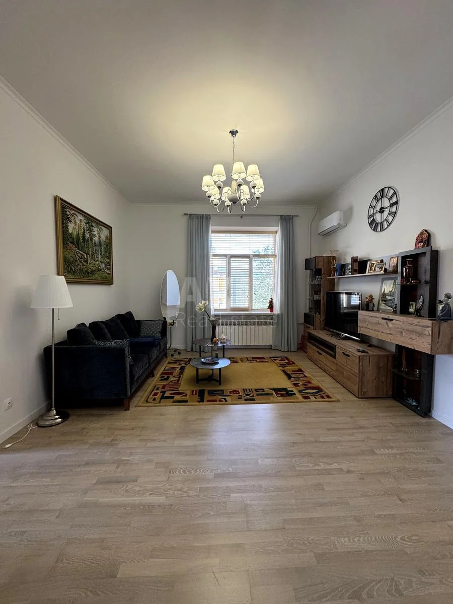 4k apartment vul. Kost'ol'na 15