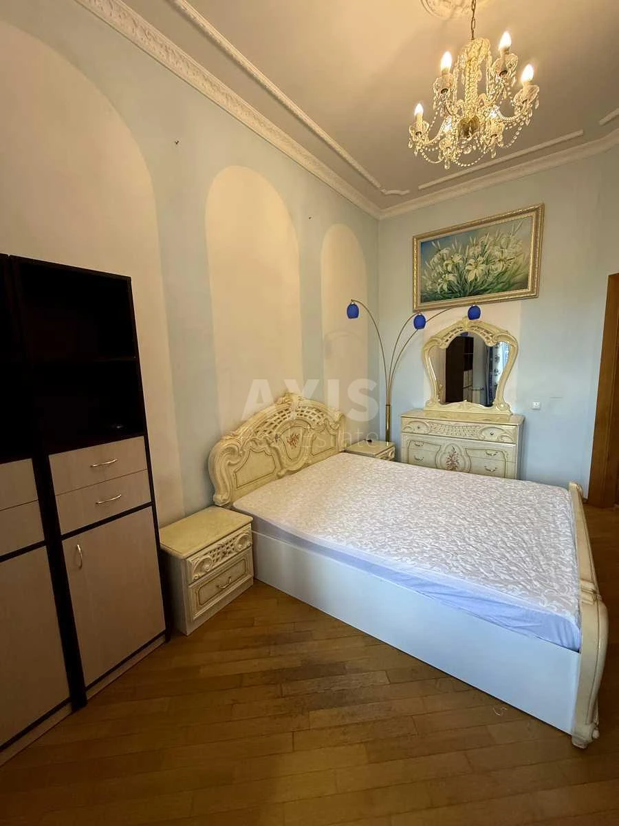 2k apartment pr-t Berestejskij 96705782