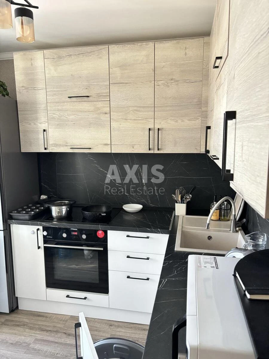 2k apartment vul. Vakhtanha Kikabidze 15А63614