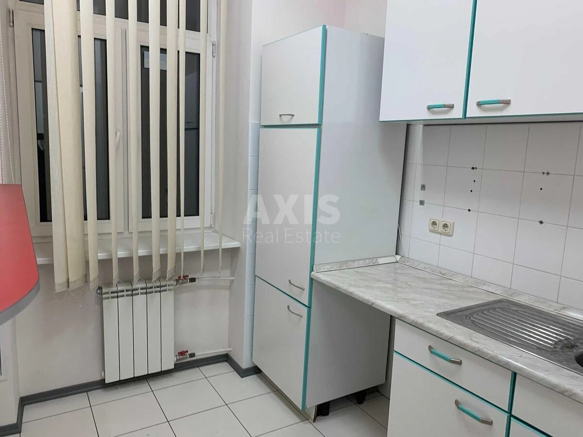 Office vul. Instytuts'ka 24/7, 70m2598607