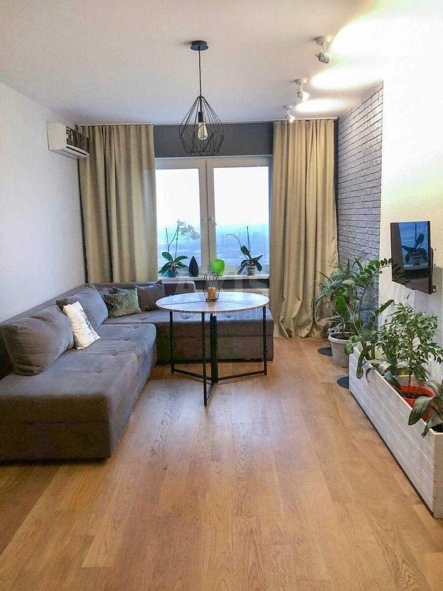 4k apartment vul. Myloslavs'ka 26008612