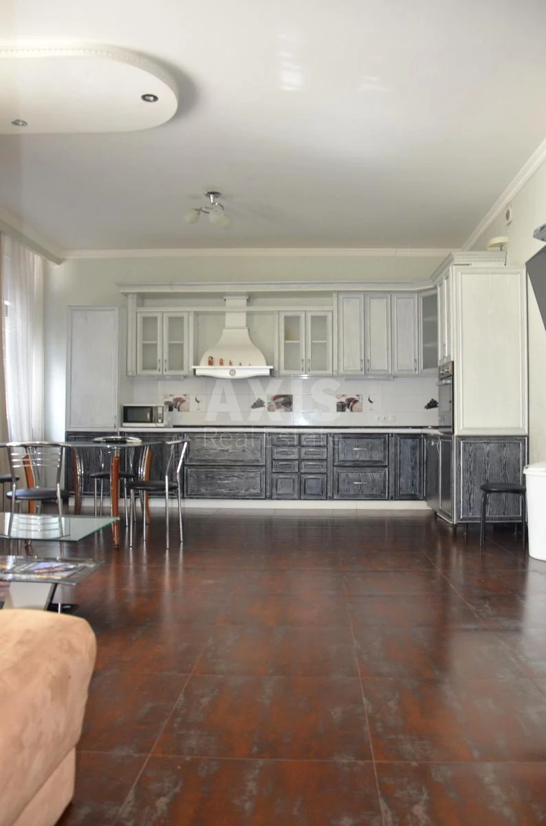 Office vul. Antonovycha 72, 125m2680041