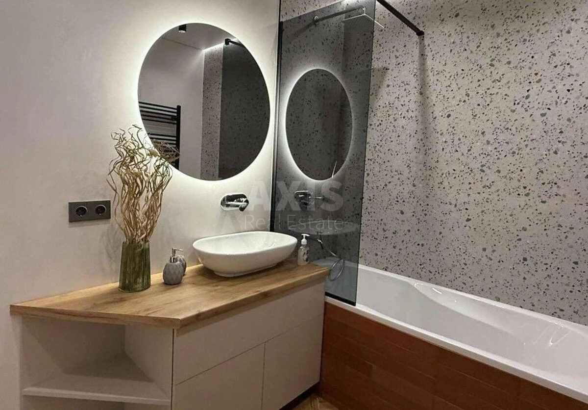 2k apartment vul. Oleksandra Olesja 27А709407