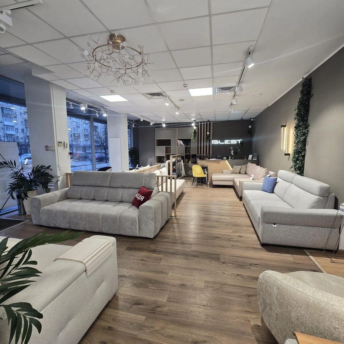 Trade object pr-t Berestejskij 3, 180m2651306